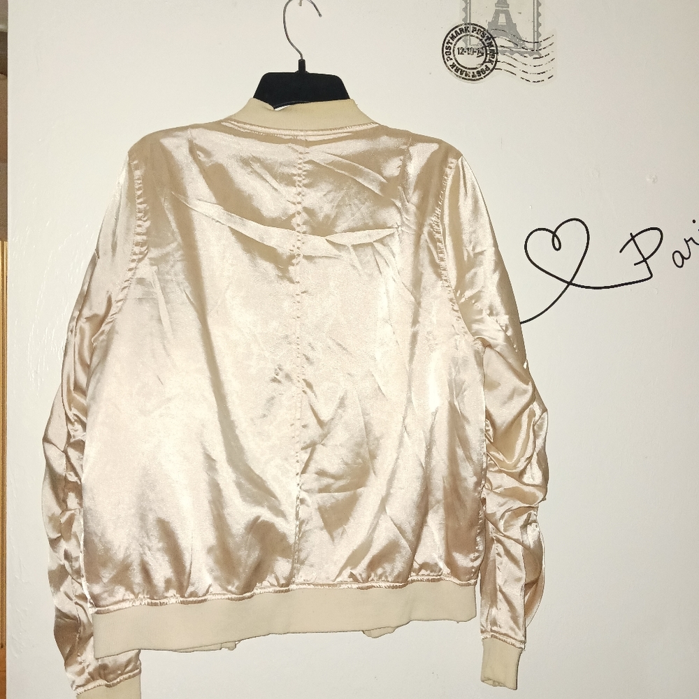 Jacket - Picture 2 of 4